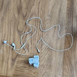 Apple White Charger and Earphones Set